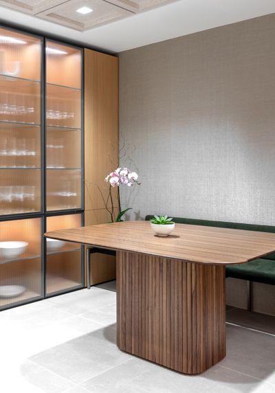 Tables & Conference NeoCon 2025