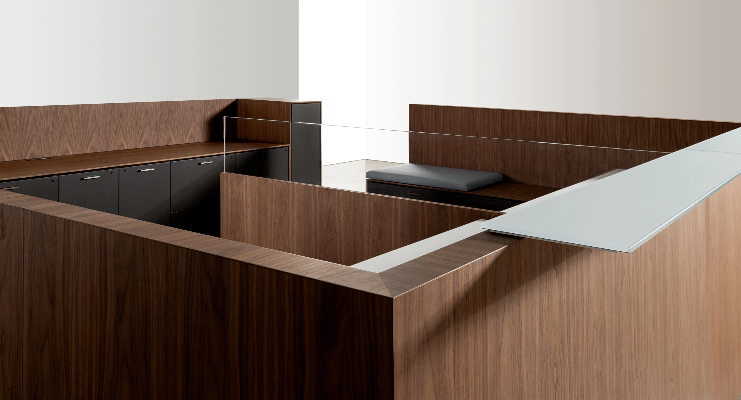 Perfect veneer sequencing is just one example of HALCON's  exceptional craftsmanship and attention to detail.