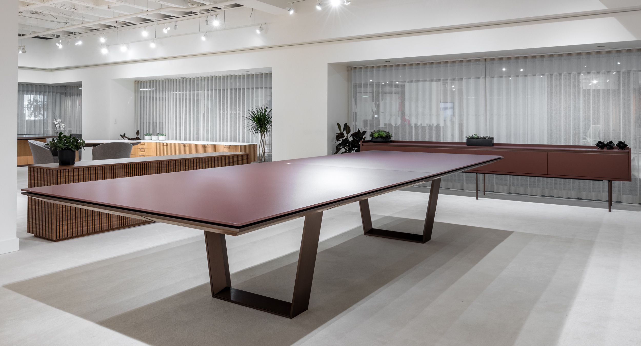 Bold color scheme on the timeless lines of MESA. A true showstopper.