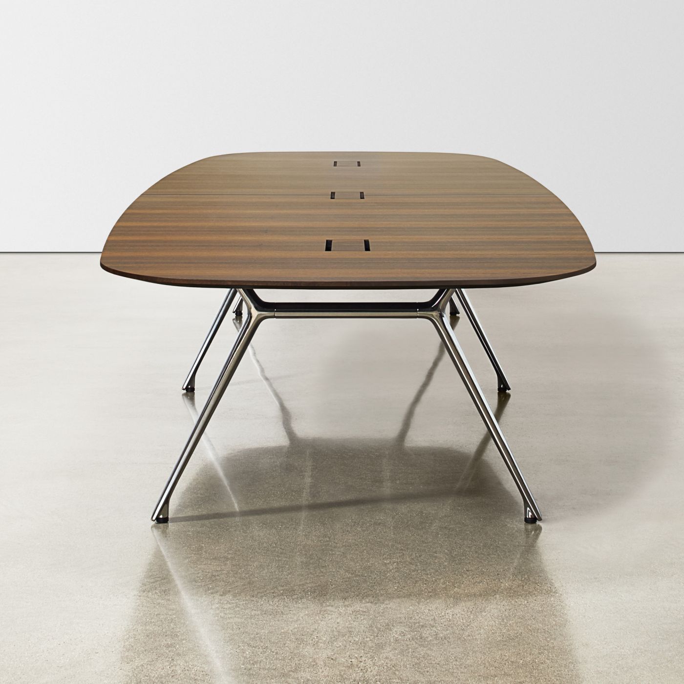 Stratos exudes strength while remaining light, modern, elegant.