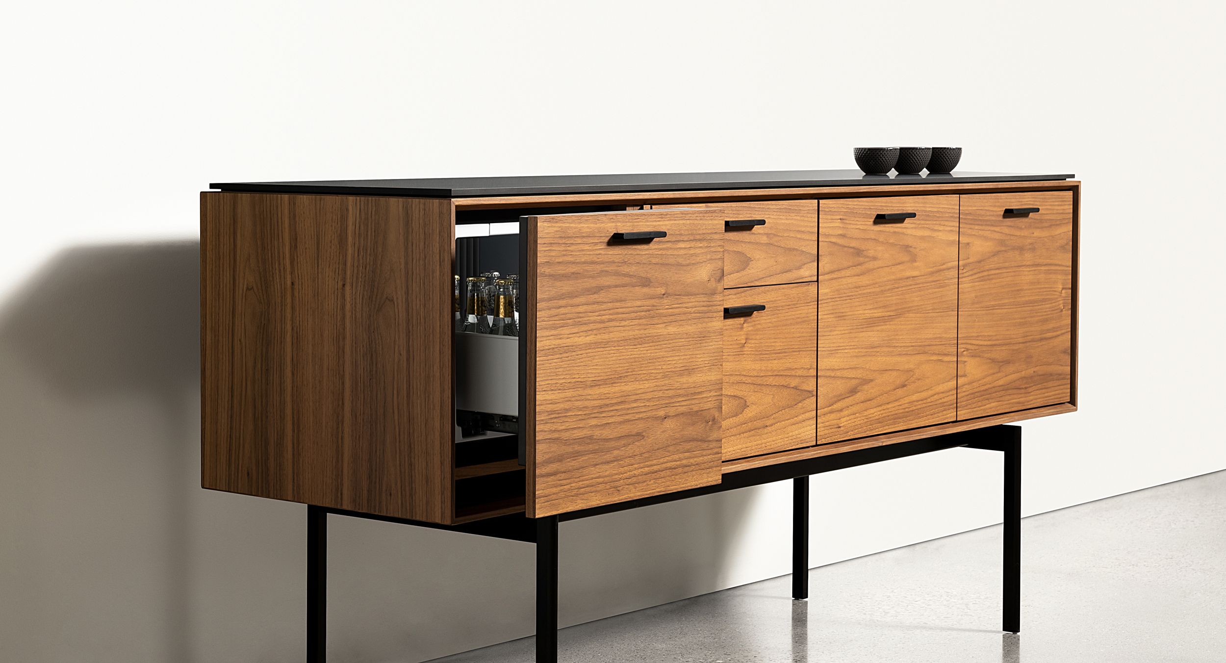 Halo credenza's modular design can be tailored to meet every taste and functional requirement.