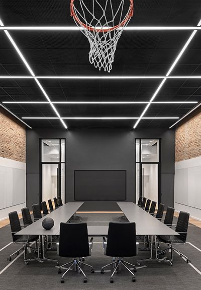 Tables & Conference Bartlit Beck | Chicago