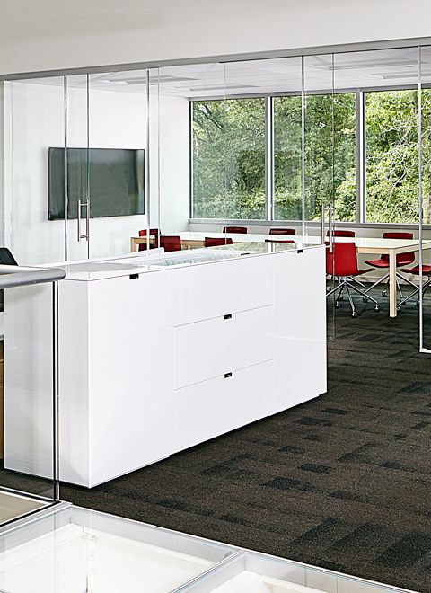 Visually-connected space becomes truly unified when materials and quality are applied with consistency across private office, open plan, and meeting spaces.